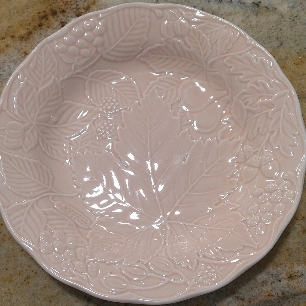 Vintage Nikko Woodbury peach/ pink majolica plate 8" cottagecore cabbage ware